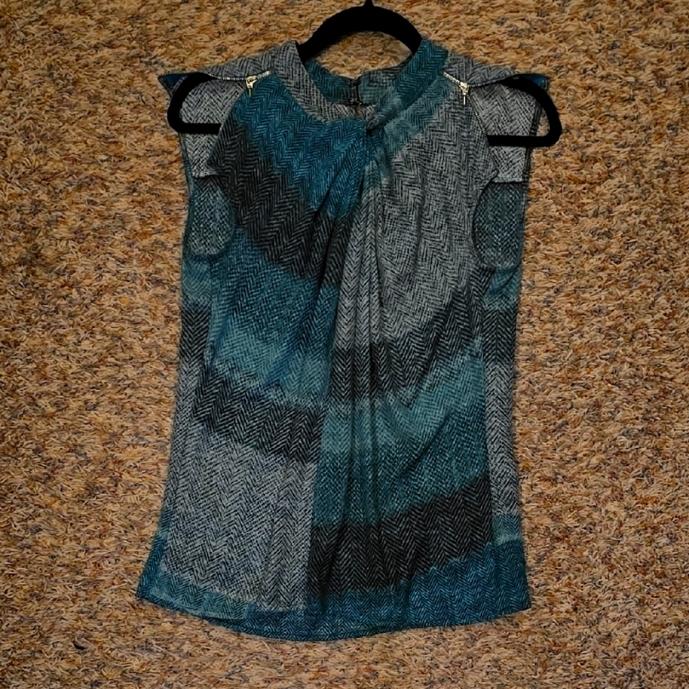 Sleeveless Blouse